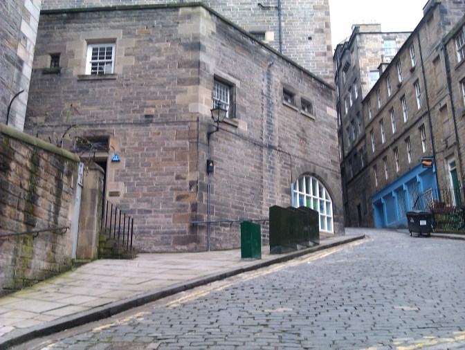 A lonely quiet wynd in Edinburgh taken by the author Darren Greenidge